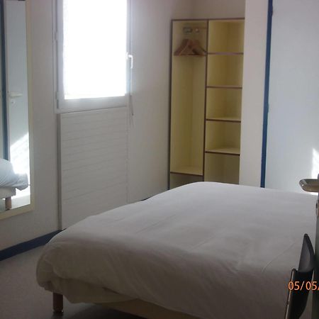 Le Saint Pierre Hotell Moncoutant Exteriör bild